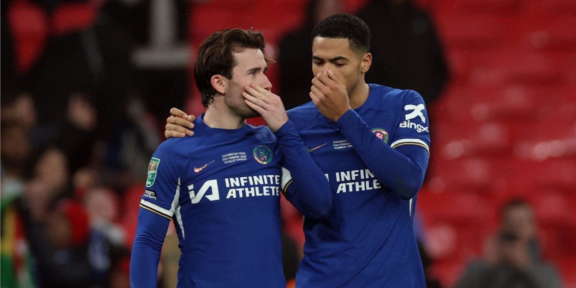 European giants make contact as "fantastic" Chelsea star now open to exit