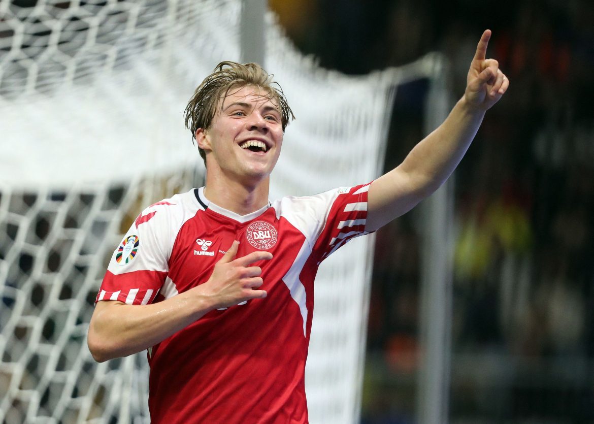 Man United Eyeing Summer Swoop For £44m "Monster"