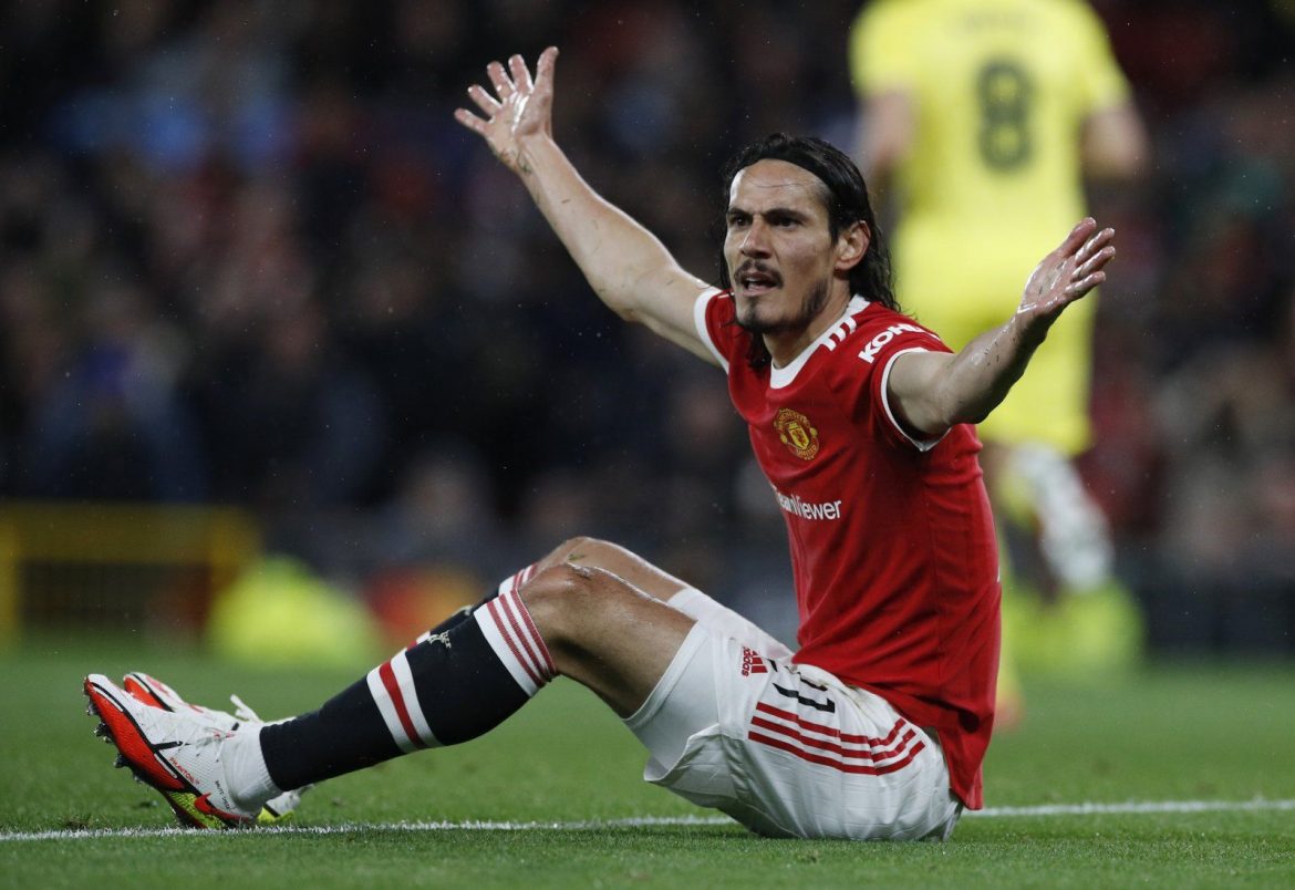 Man Utd: Frank McAvennie slams Cavani exit