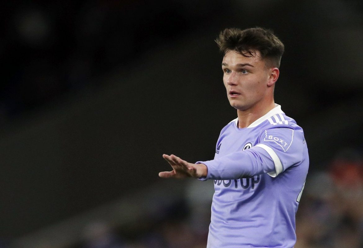 Leeds: Shackleton available against Villa